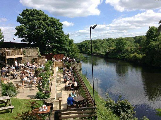 The Pear Tree Bar and Restaurant