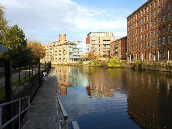 Leeds and Liverpool Canal