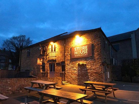 Storehouse Bar & Eatery
