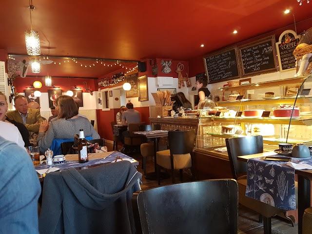 Barbakan Restaurant & Cafe