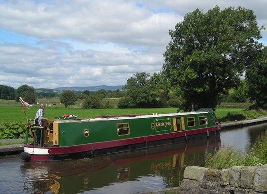 Airedale Cruising - Private Day Cruises