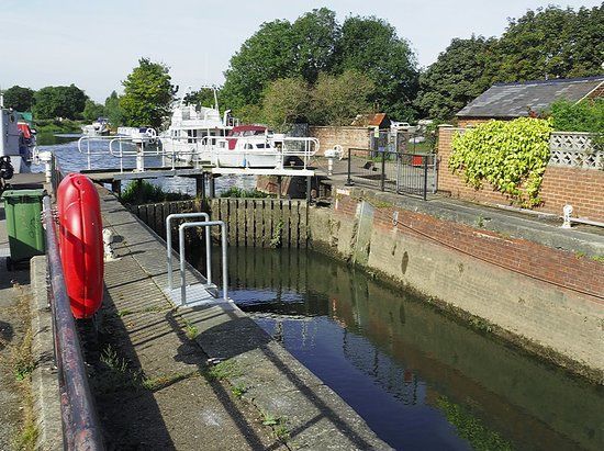 Beverley Beck