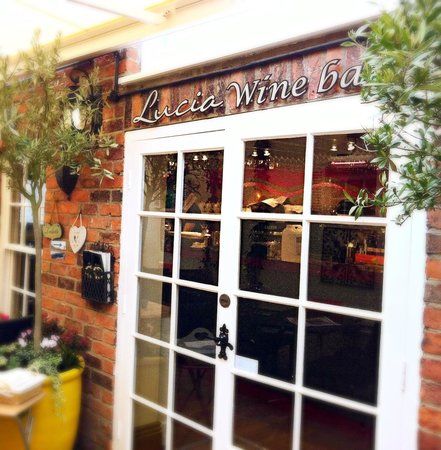 Lucia Wine Bar & Grill